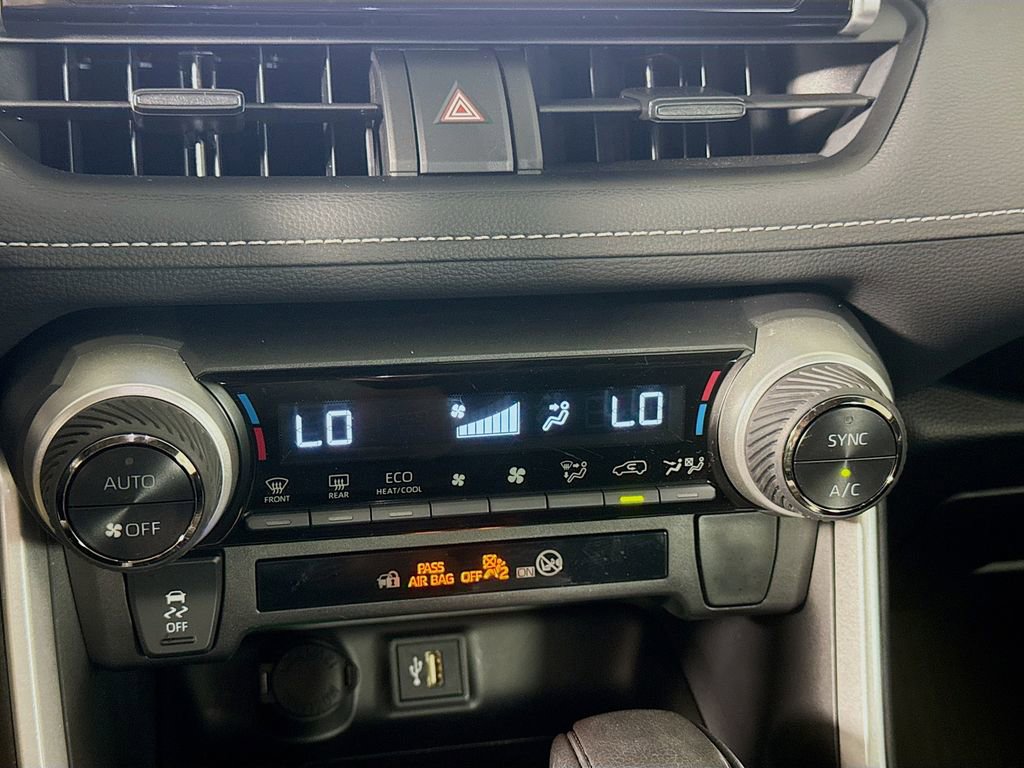 Used 2025 Toyota RAV4 LE image 15