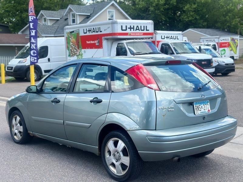 Used 2005 Ford Focus SES FWD image 8