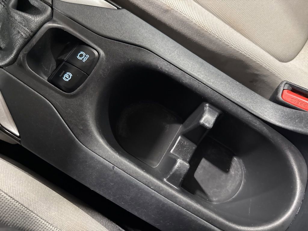 Used 2023 Toyota Corolla Cross LE image 33