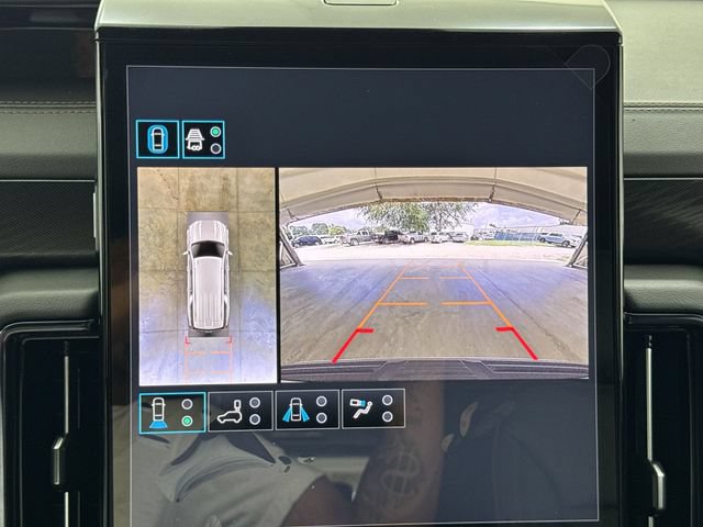 New 2026 GMC Yukon XL AT4 w/ LPO, Floor Liner Package AWD/4WD image 15