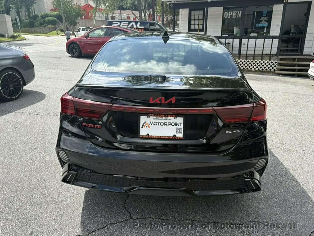 Used 2024 Kia Forte GT-Line w/ GT-Line Premium Package FWD image 9