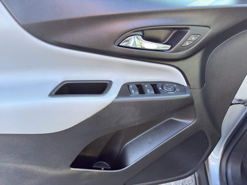 Used 2023 Chevrolet Equinox LS w/ Driver Confidence II Package image 13
