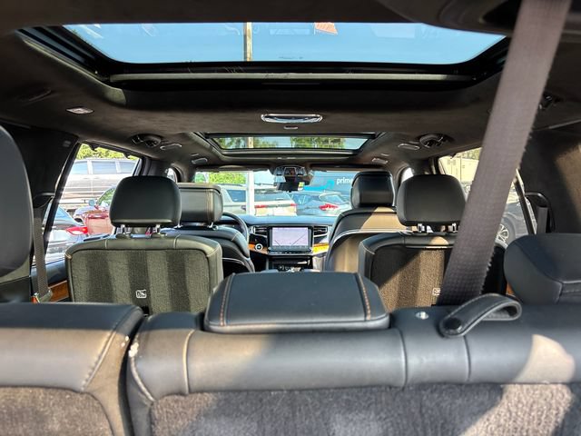 Used 2022 Jeep Grand Wagoneer Series III AWD/4WD image 35