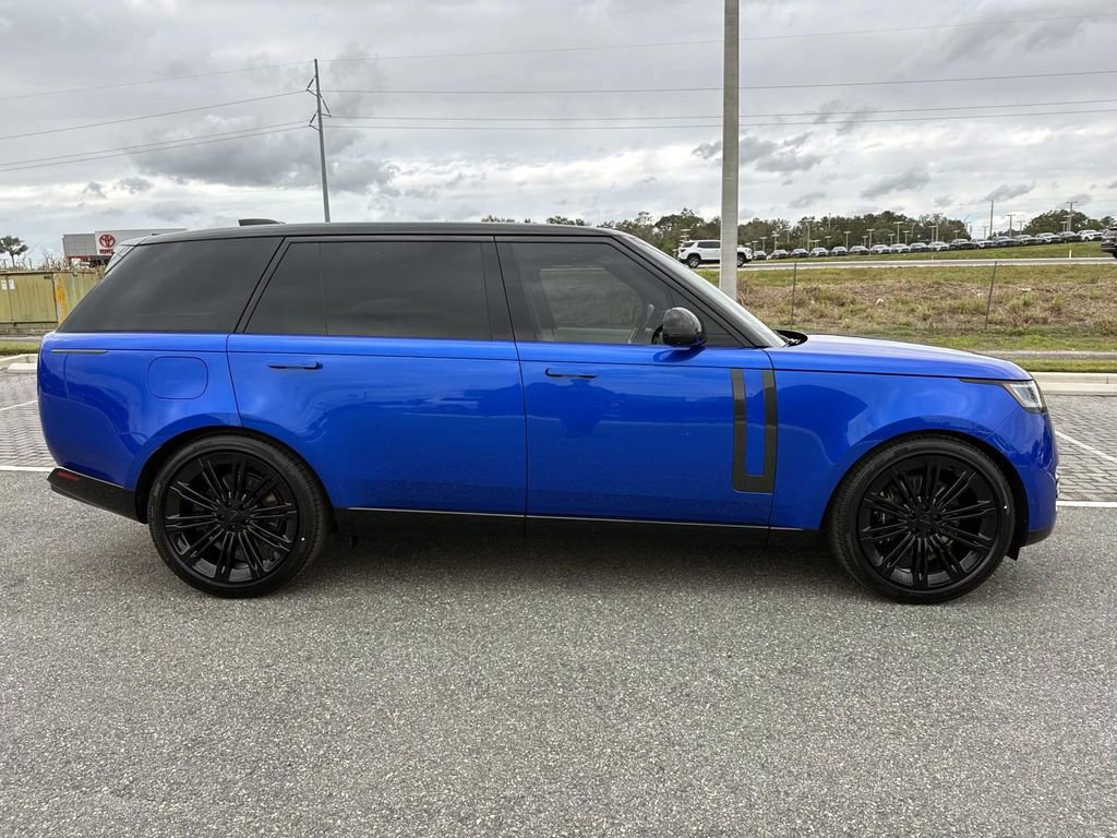 New 2026 Land Rover Range Rover Long Wheelbase SE AWD/4WD image 6