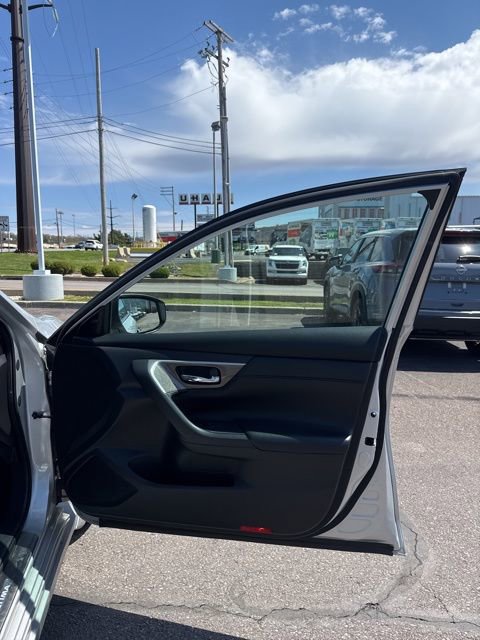 Used 2015 Nissan Altima 3.5 SL image 14