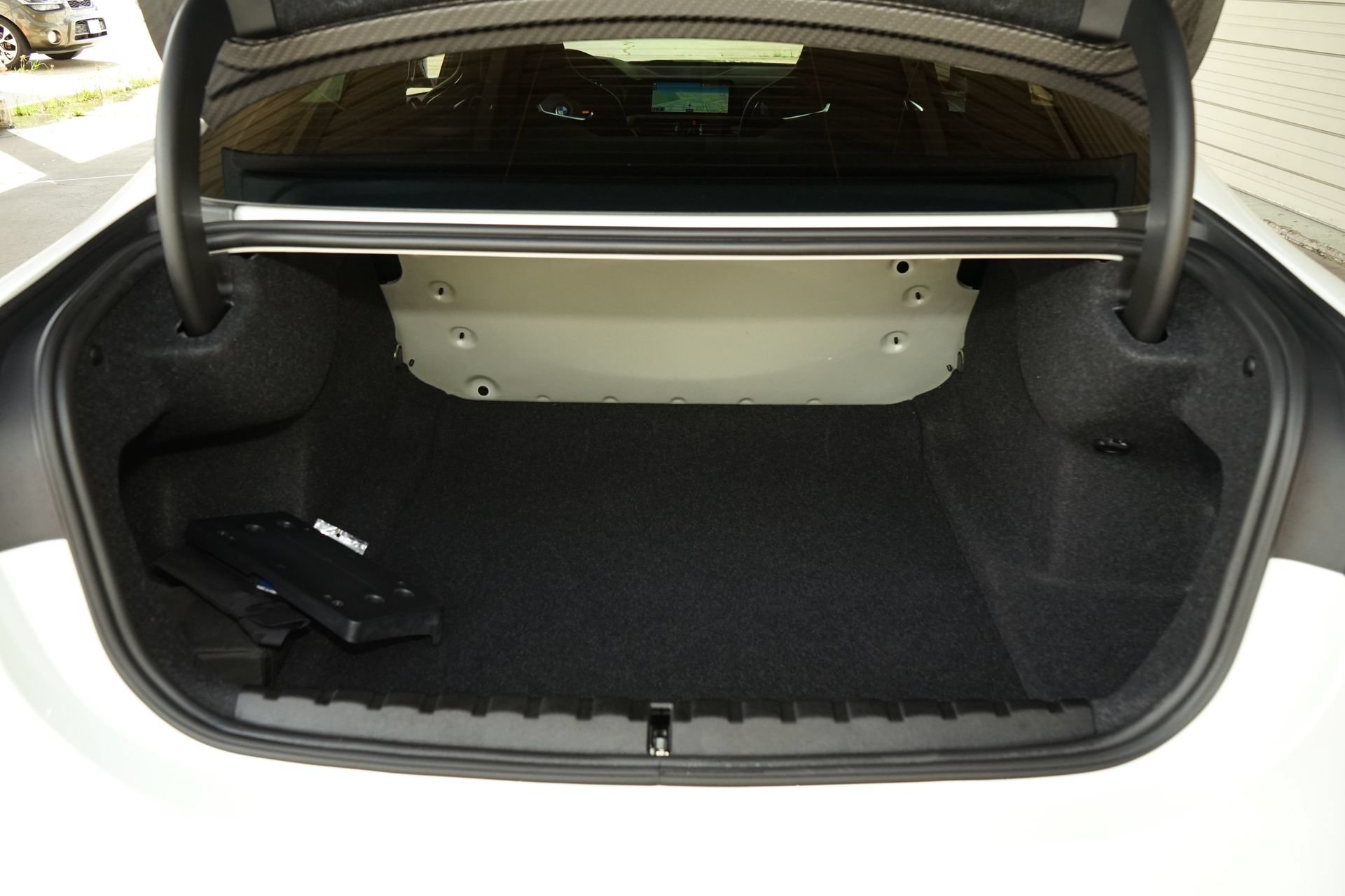 Used 2023 BMW M4 CSL RWD image 37