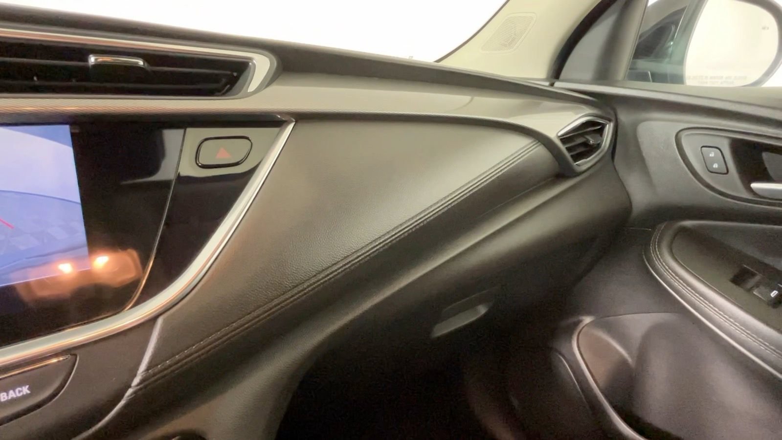 Used 2022 Buick Encore GX Select w/ Sport Touring Package FWD image 41