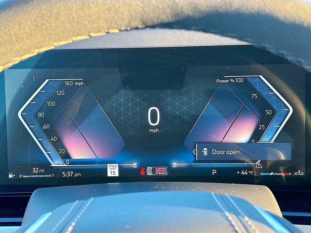 Used 2024 BMW X7 xDrive40i w/ Executive Package image 12