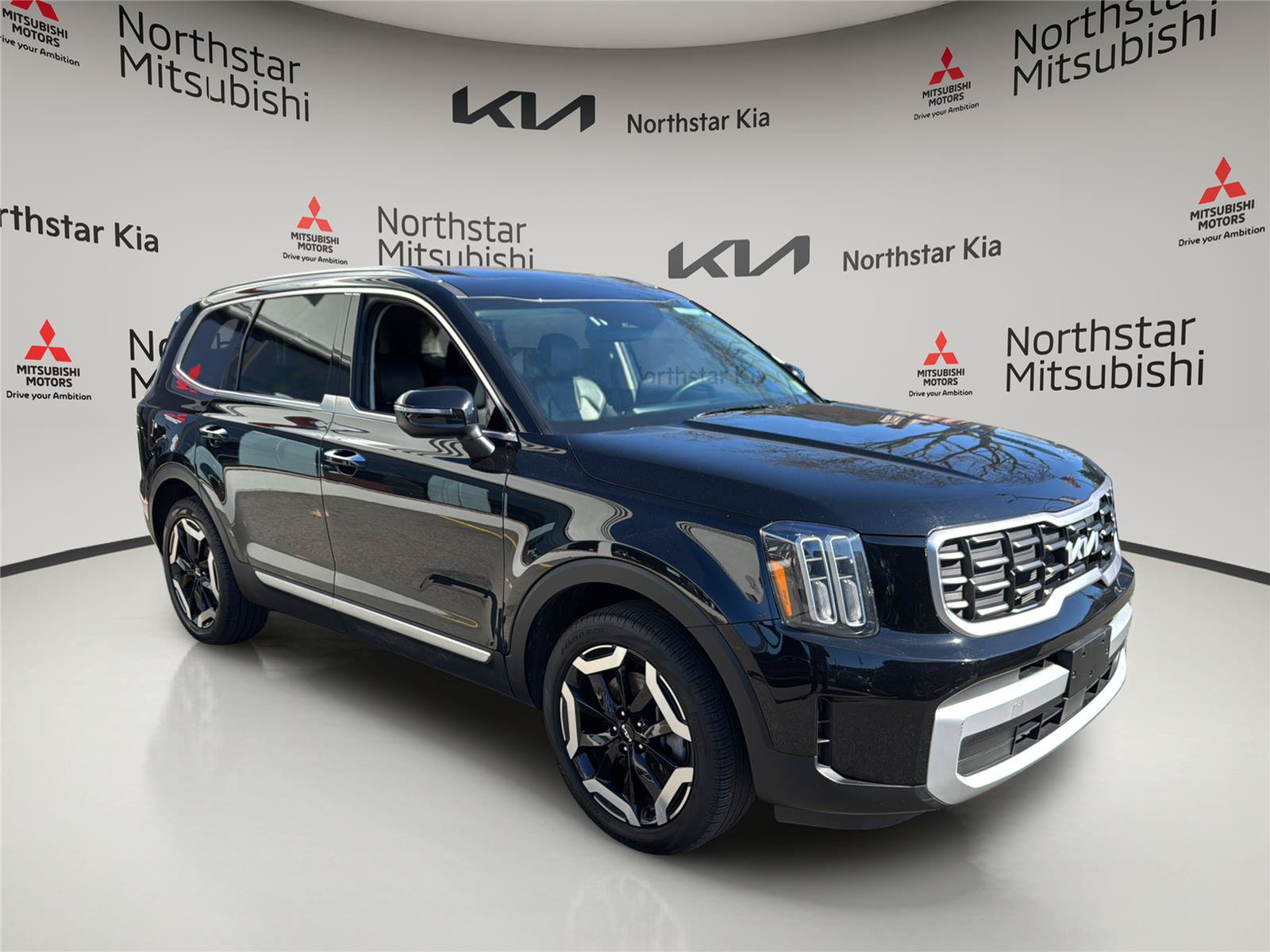Used 2025 Kia Telluride S AWD/4WD image 8