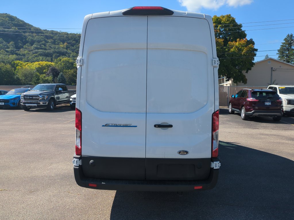 Used 2024 Ford E-Transit 148 High Roof Extended image 7