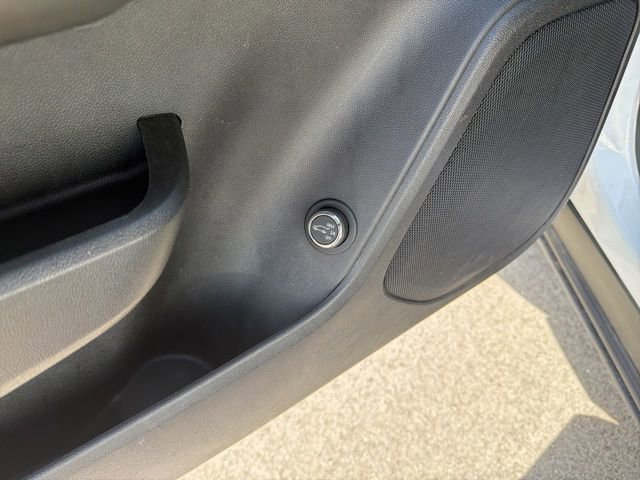 Used 2020 Chevrolet Blazer LT image 15