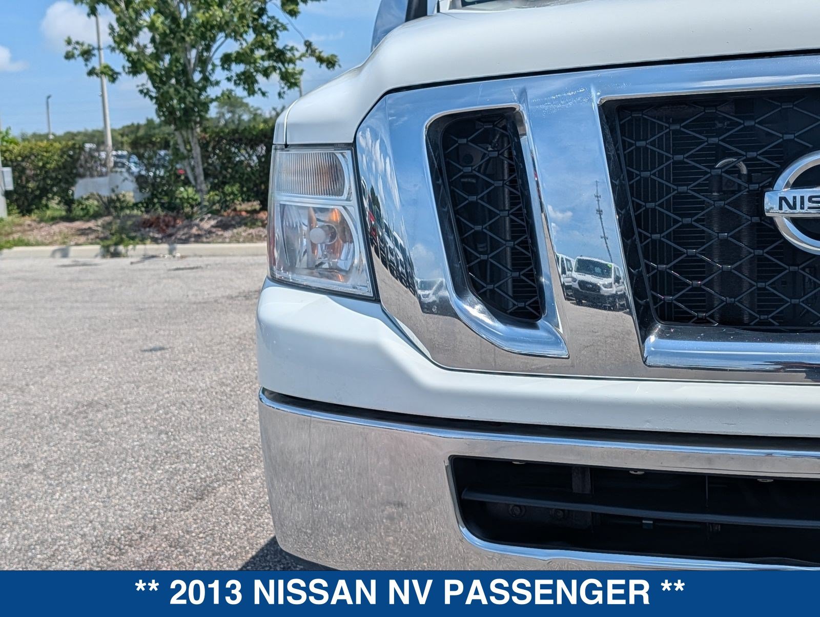 Used 2013 Nissan NV 3500 SV w/ Technology Pkg RWD image 10