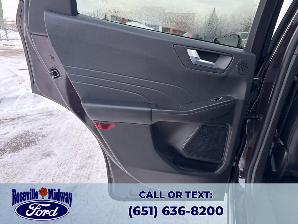 Used 2023 Ford Escape Platinum w/ Premium Technology Package image 33