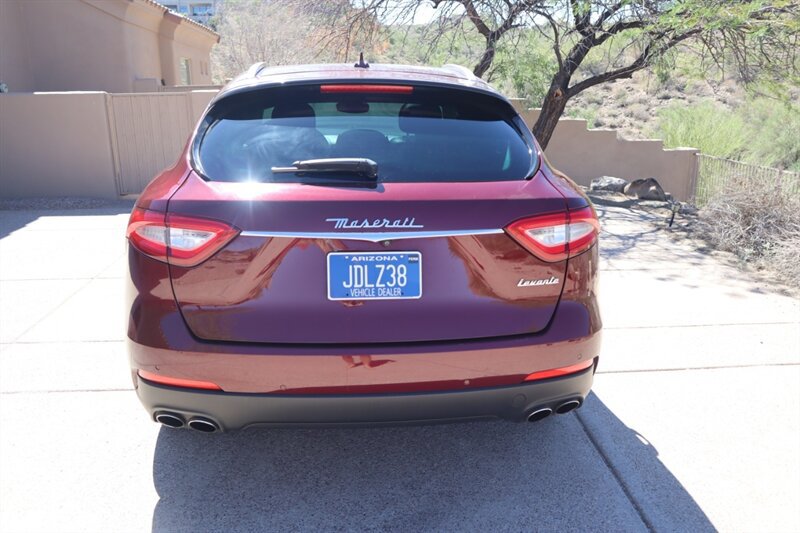 Used 2017 Maserati Levante S AWD/4WD image 5