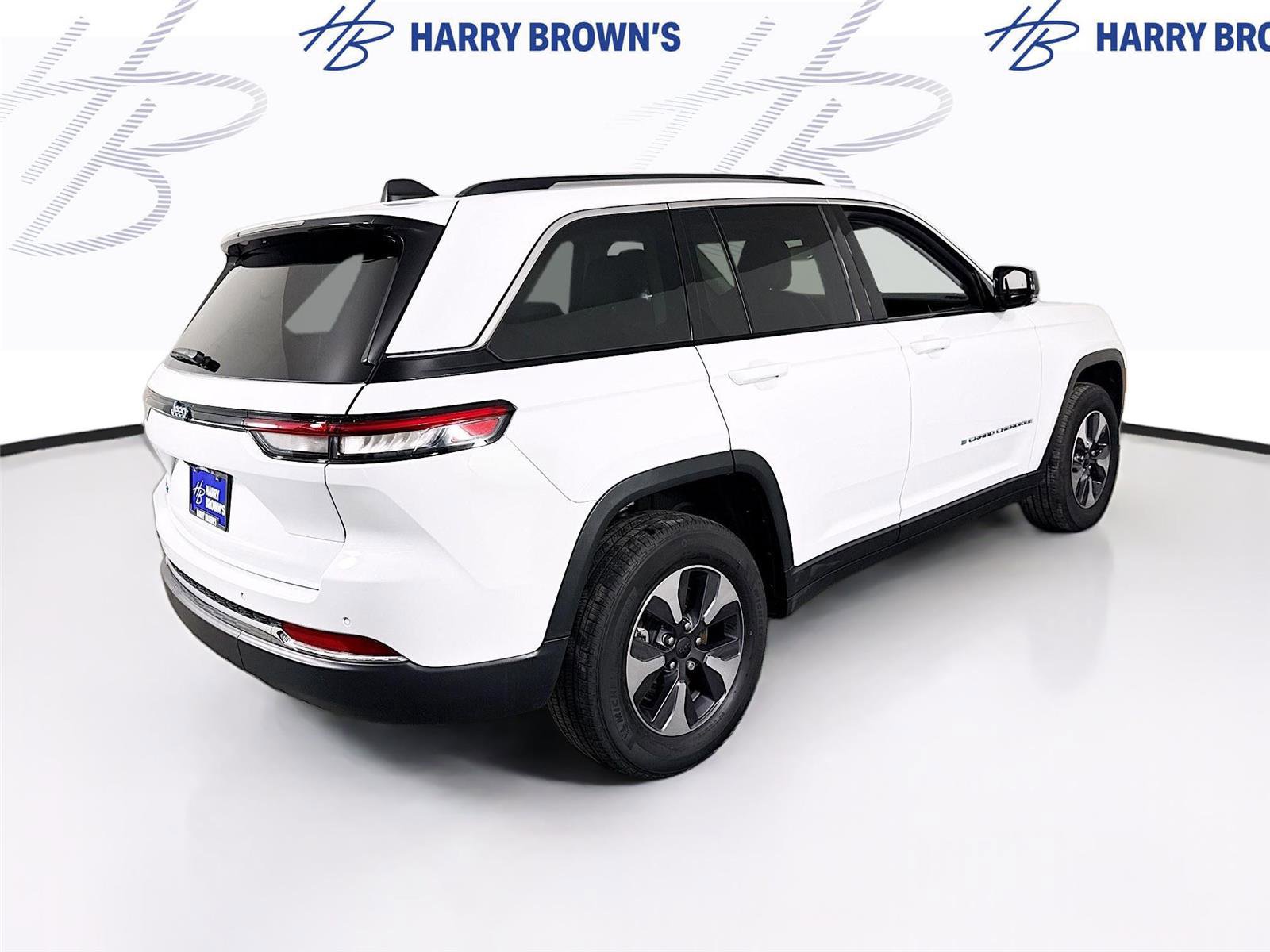 Used 2023 Jeep Grand Cherokee 4WD 4xe image 33