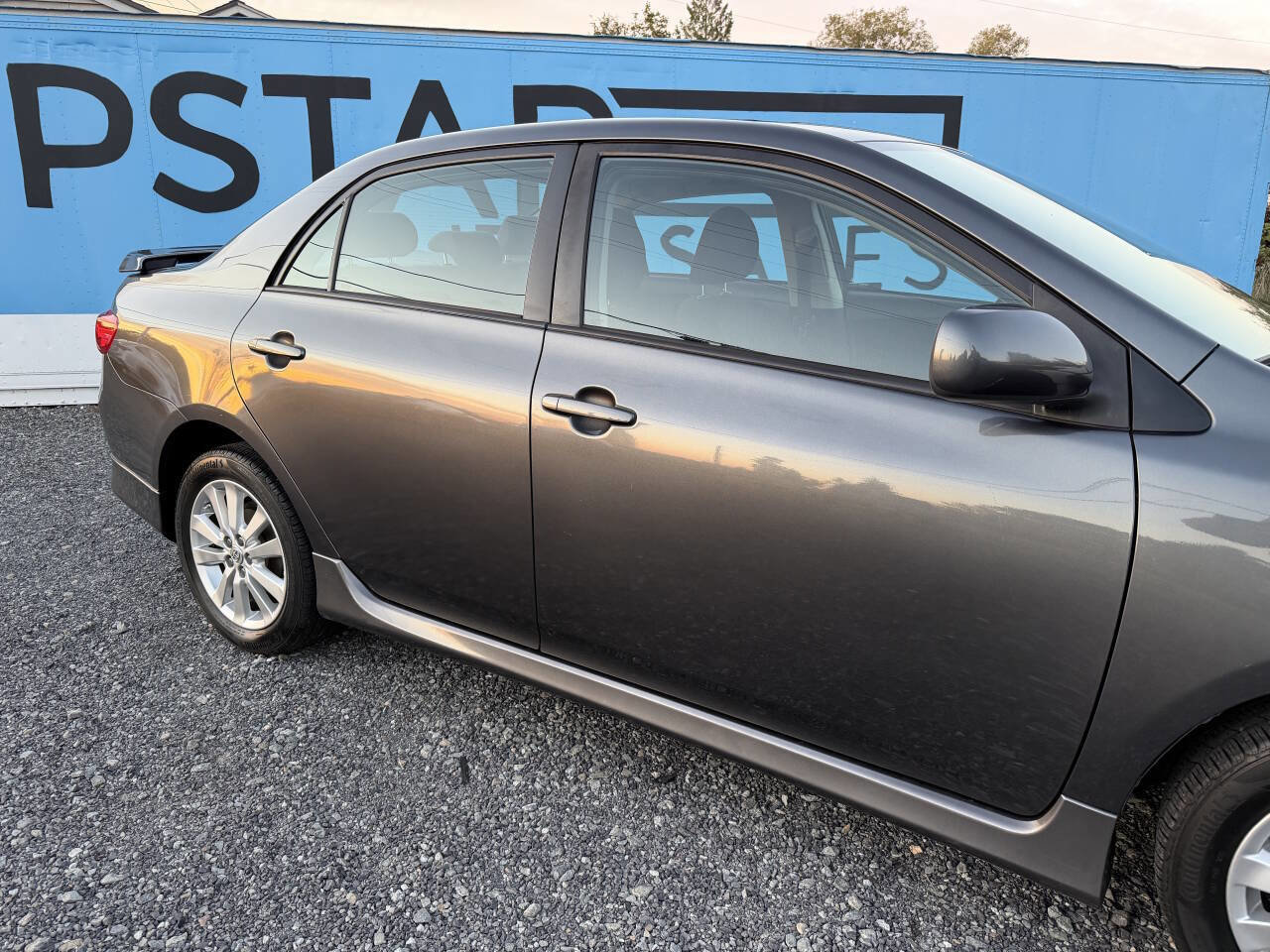 Used 2010 Toyota Corolla S image 9