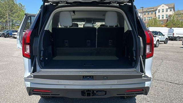 New 2026 Ford Expedition Active RWD image 18