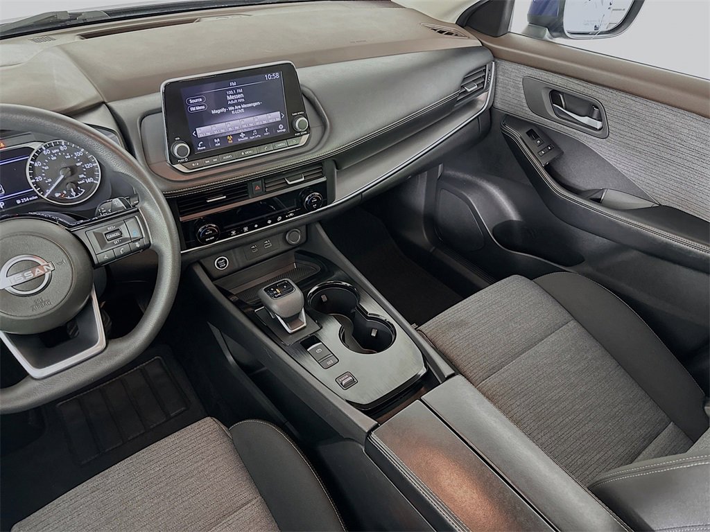 Used 2023 Nissan Rogue SV image 24