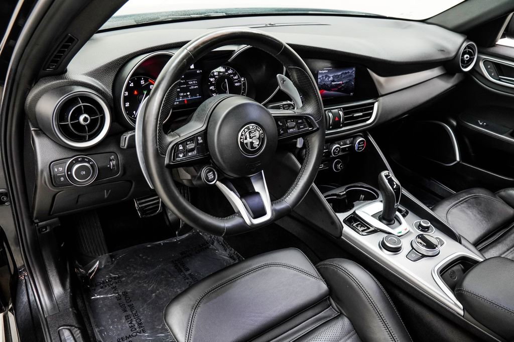 Used 2023 Alfa Romeo Giulia Veloce image 19