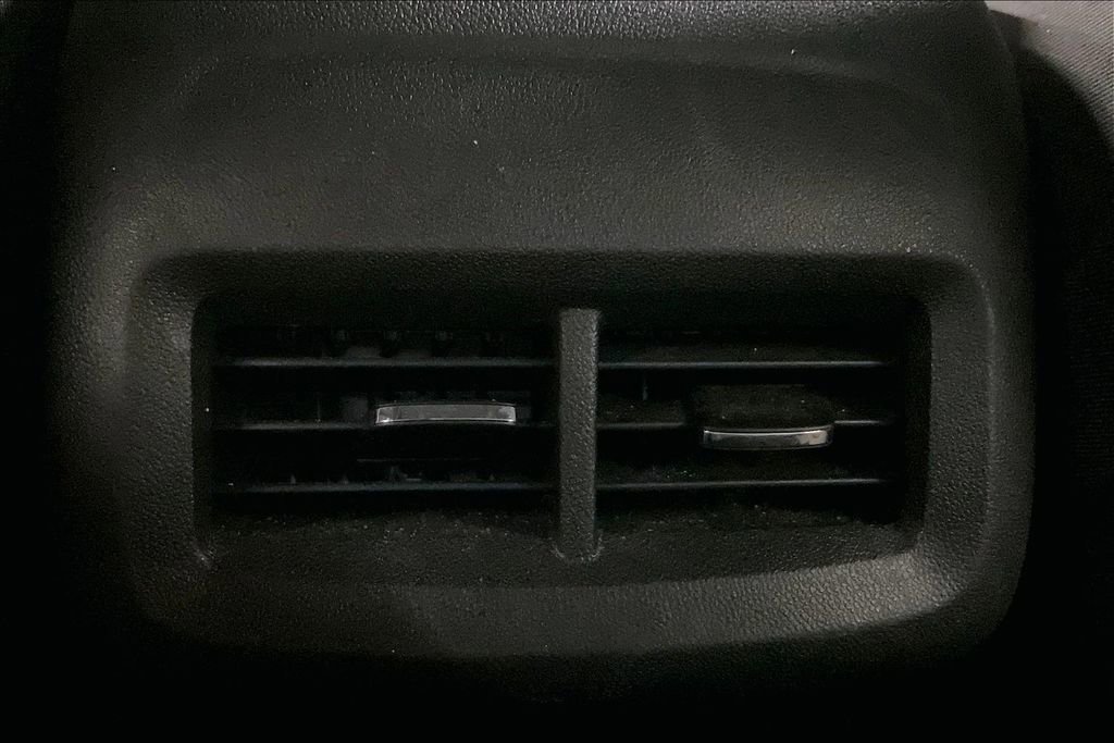 Used 2020 Chevrolet Equinox LS w/ LS Convenience Package image 12