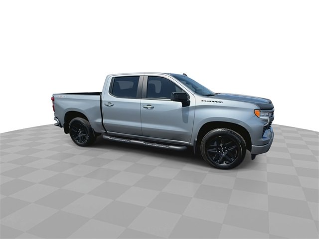 Used 2023 Chevrolet Silverado 1500 RST image 2