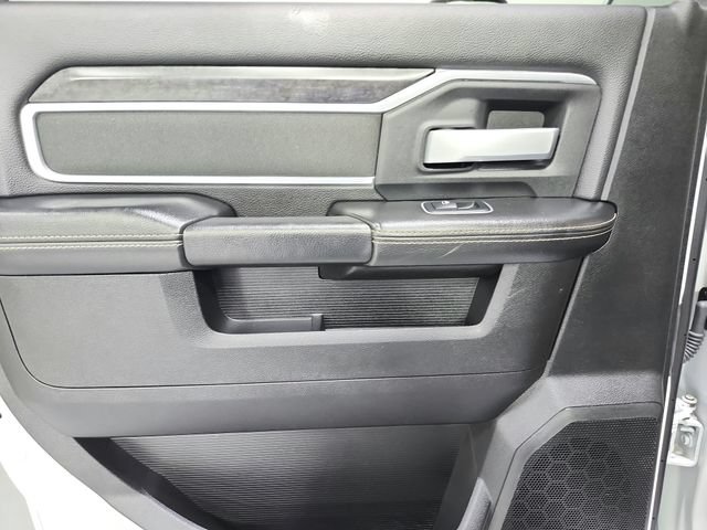 Used 2024 RAM 2500 Big Horn AWD/4WD image 34