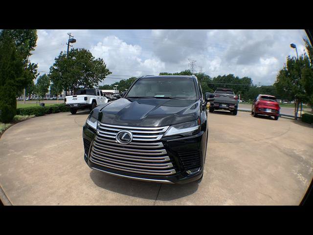 Used 2023 Lexus LX 600 4WD w/ Accessory Package (Z1) image 3