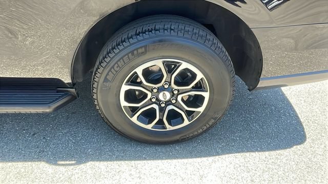 Used 2024 Ford Expedition XLT AWD/4WD image 30