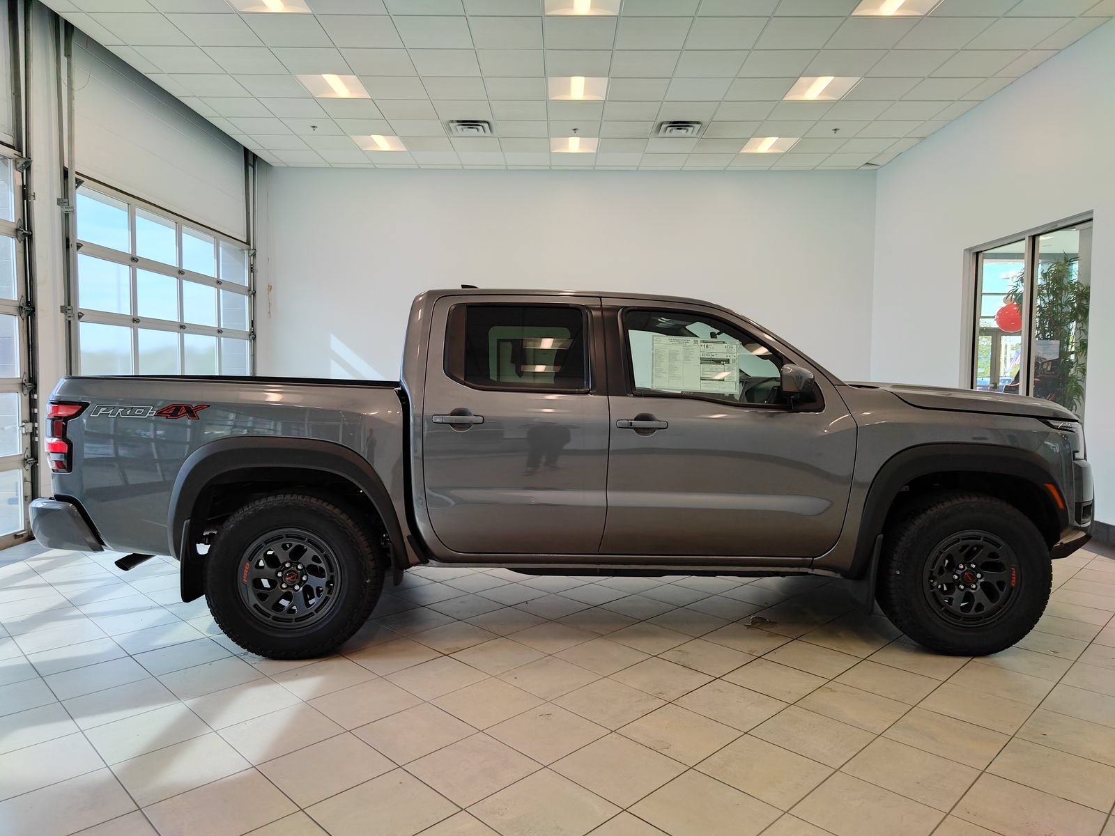 New 2026 Nissan Frontier PRO-4X w/ Pro-4x Convenience Package AWD/4WD image 2