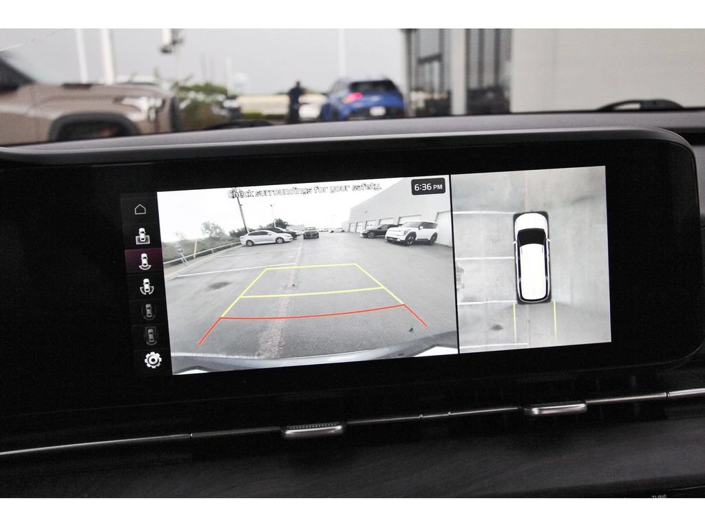 Used 2023 Kia Carnival SX FWD image 28