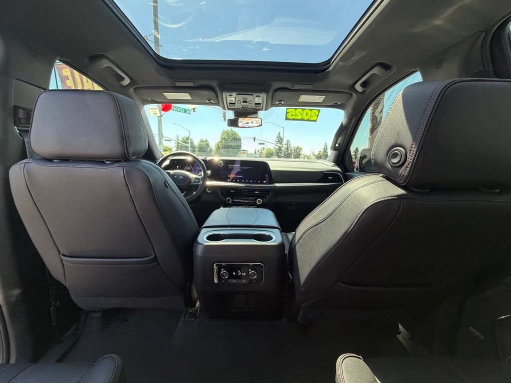 Used 2025 Chevrolet Tahoe RST w/ Comfort Package RWD image 13