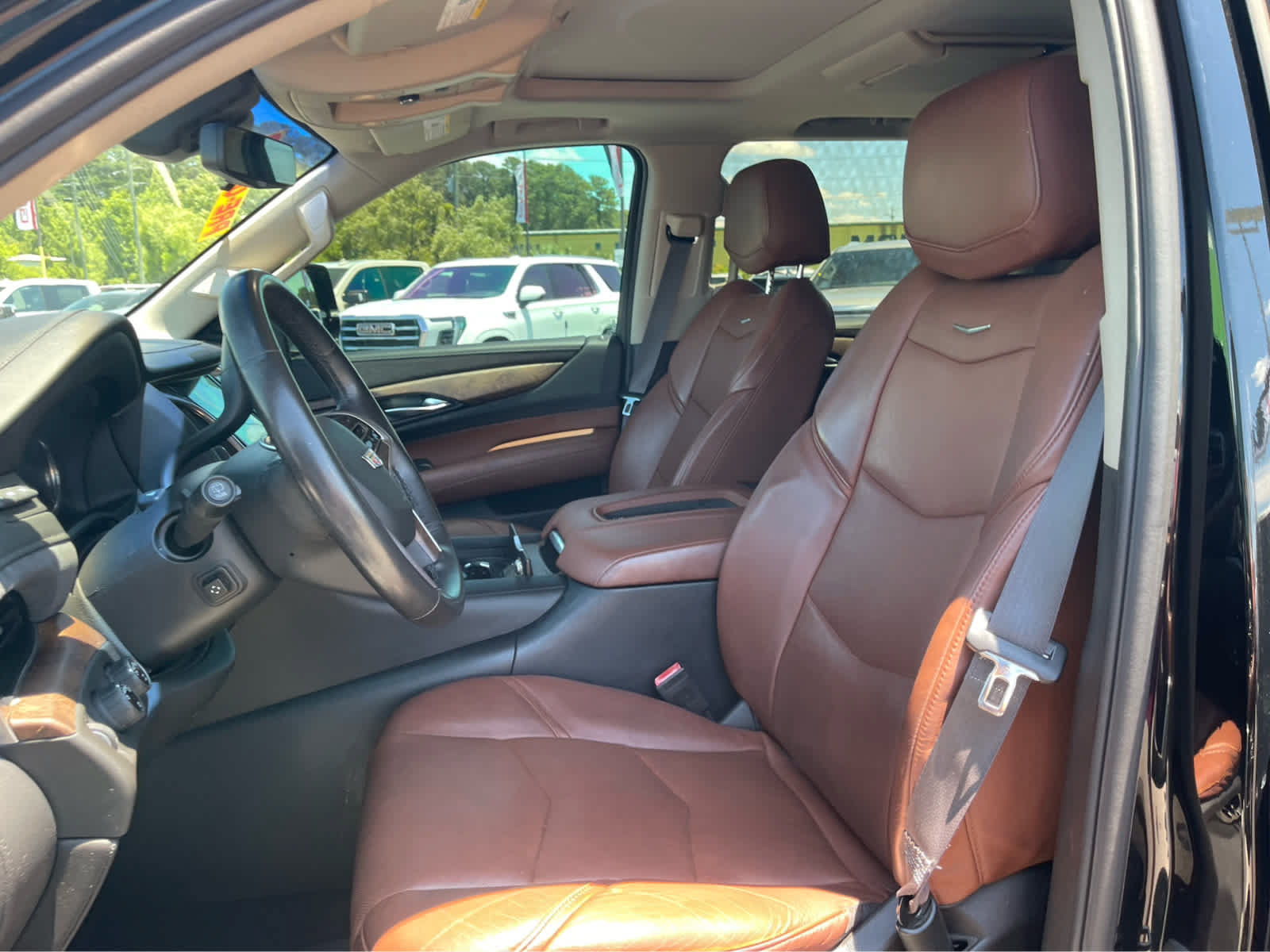 Used 2017 Cadillac Escalade Premium Luxury AWD/4WD image 24