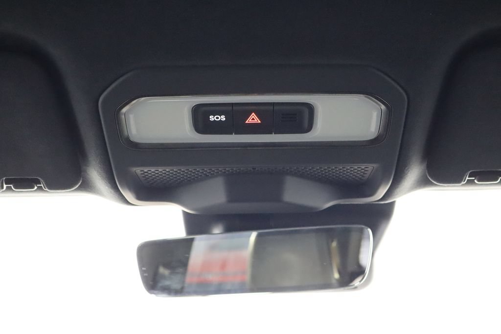 Used 2024 Rivian R1T Adventure AWD/4WD image 23