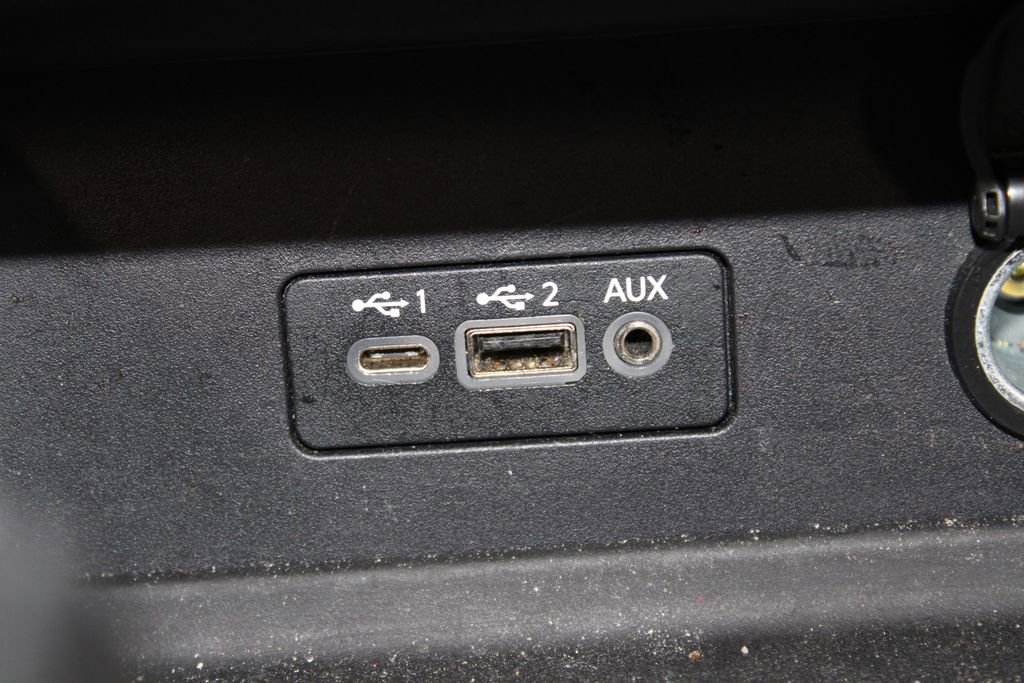 Used 2021 Nissan Sentra SR w/ SR Premium Package image 29