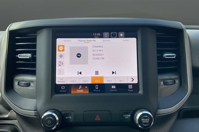 Used 2024 RAM 2500 Tradesman w/ Chrome Appearance Group image 17