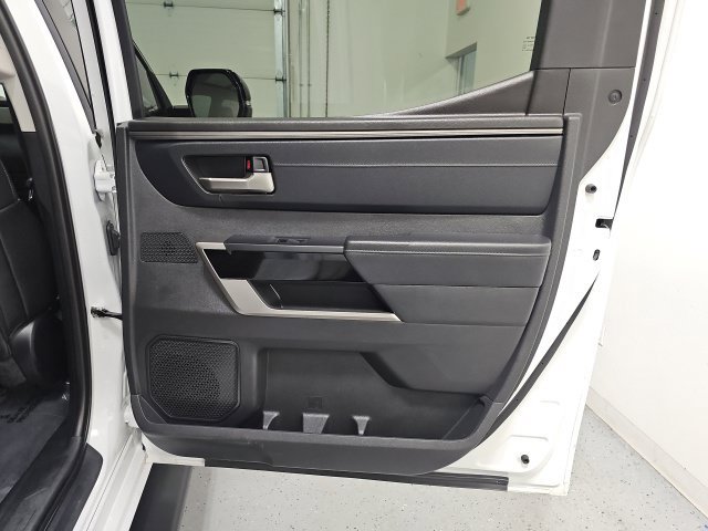 Used 2024 Toyota Tundra Limited AWD/4WD image 35