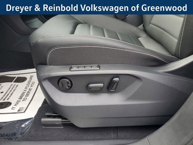 New 2025 Volkswagen Atlas Cross Sport SEL R-Line image 22