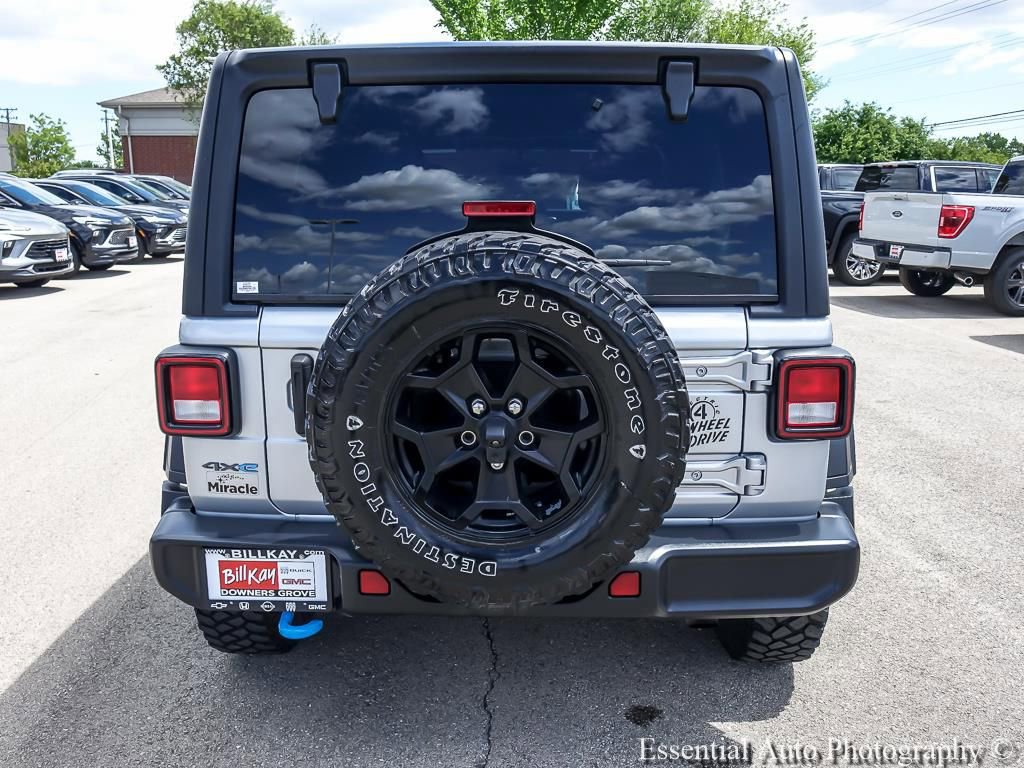 Used 2023 Jeep Wrangler Unlimited w/ Cold Weather Group AWD/4WD image 7