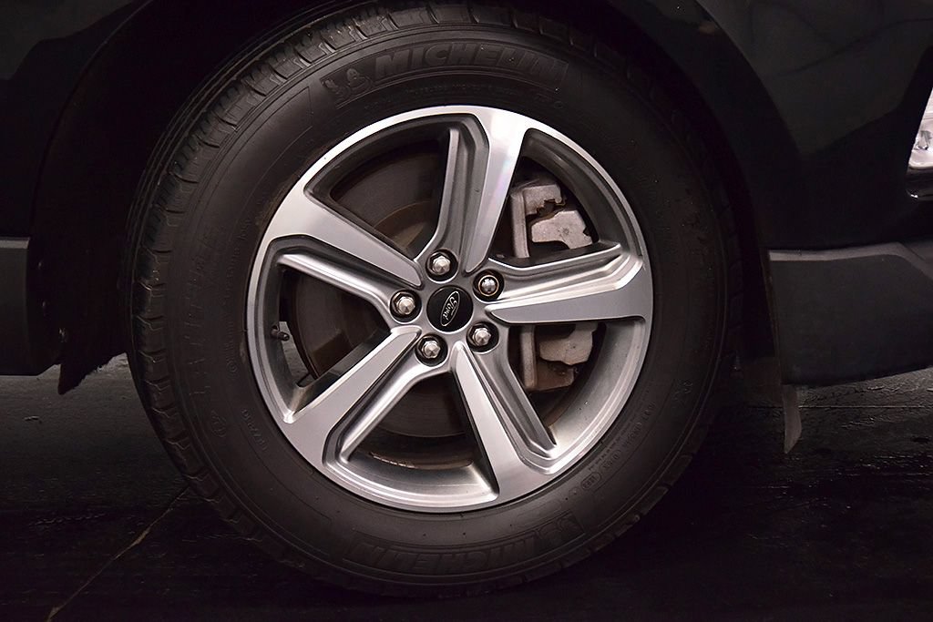 Used 2023 Ford Edge SEL w/ Convenience Package AWD/4WD image 11