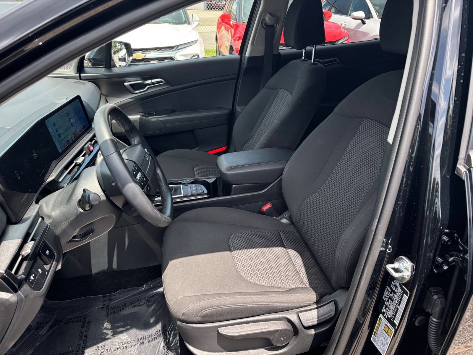 Used 2026 Kia Sportage LX FWD image 35