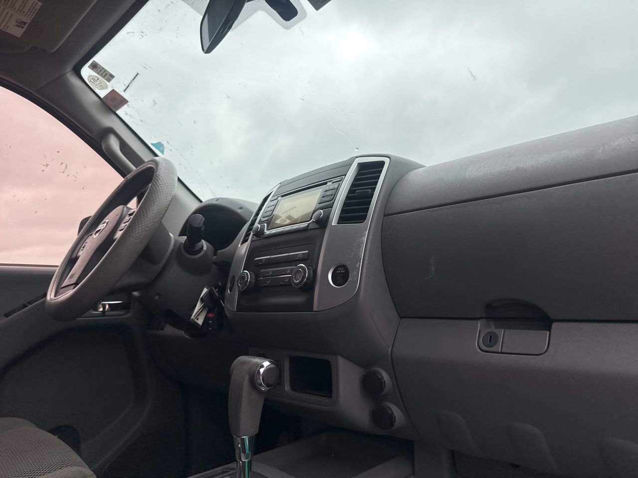Used 2015 Nissan Frontier SV RWD image 24