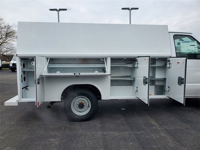 New 2026 Ford E-350 and Econoline 350 Super Duty w/ Power Equipment Group image 5