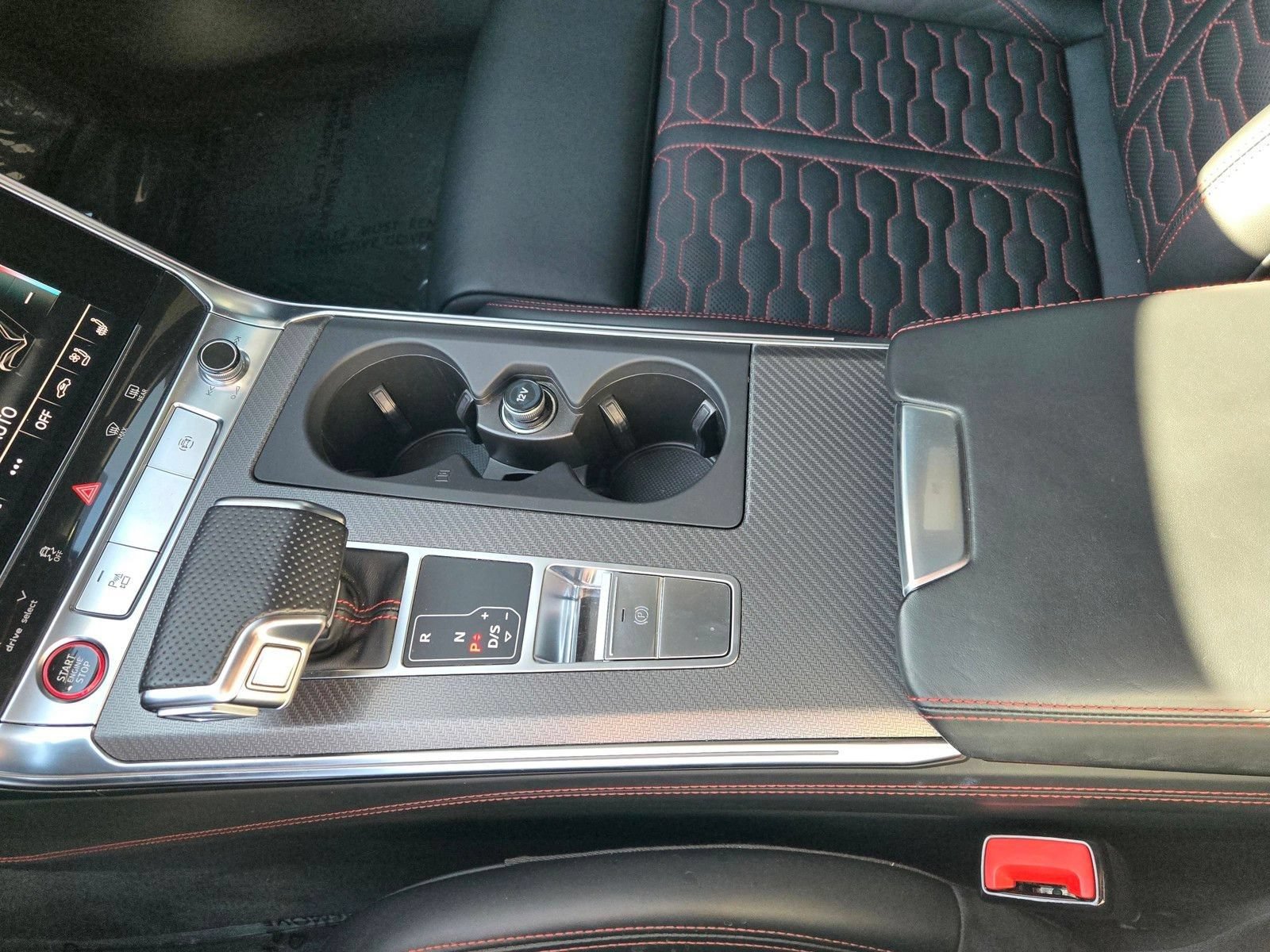 Used 2021 Audi RS 6 AWD/4WD image 24