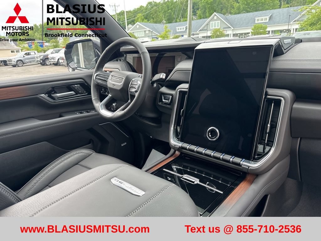 Used 2026 GMC Yukon Denali w/ Sun & Power Step Package AWD/4WD image 54