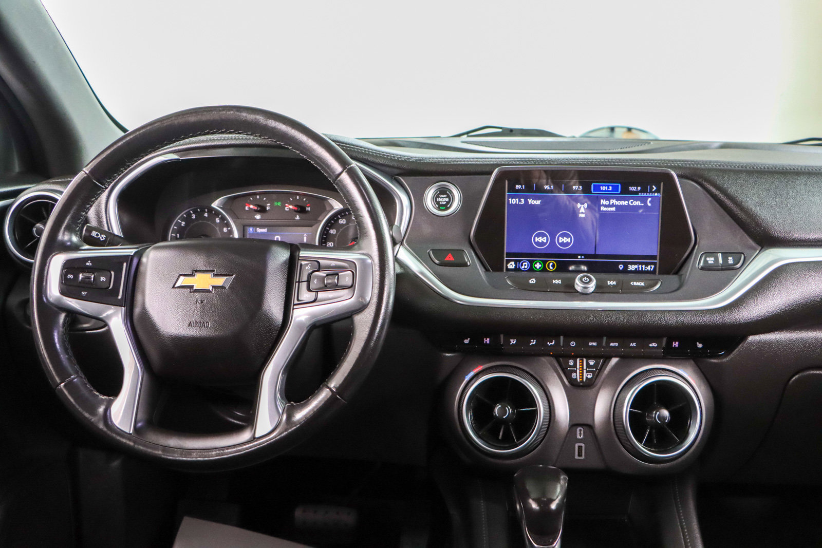 Used 2019 Chevrolet Blazer LT image 17