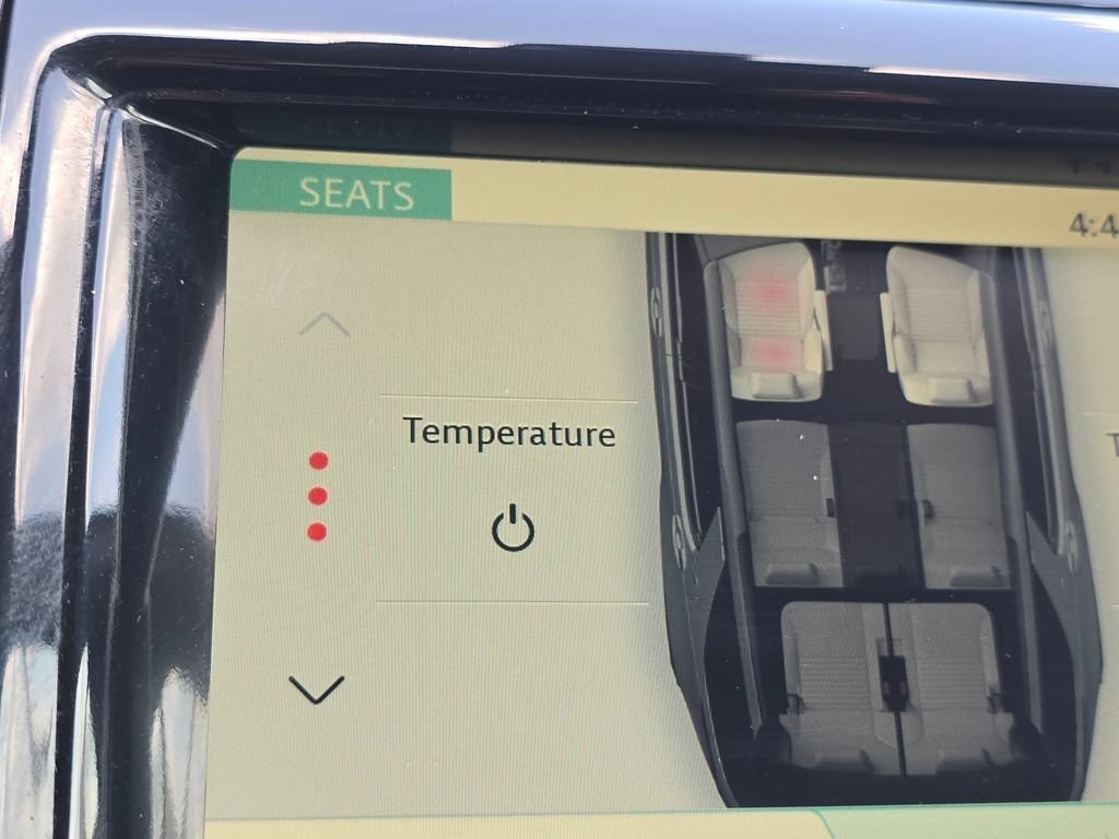 Used 2019 Land Rover Discovery HSE AWD/4WD image 16
