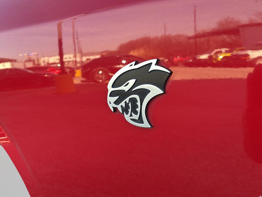 Used 2016 Dodge Challenger SRT Hellcat image 30