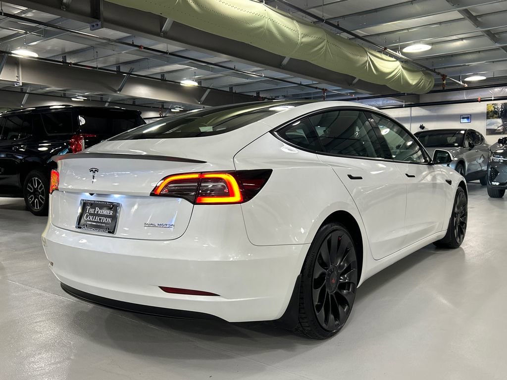 Used 2023 Tesla Model 3 Performance image 2