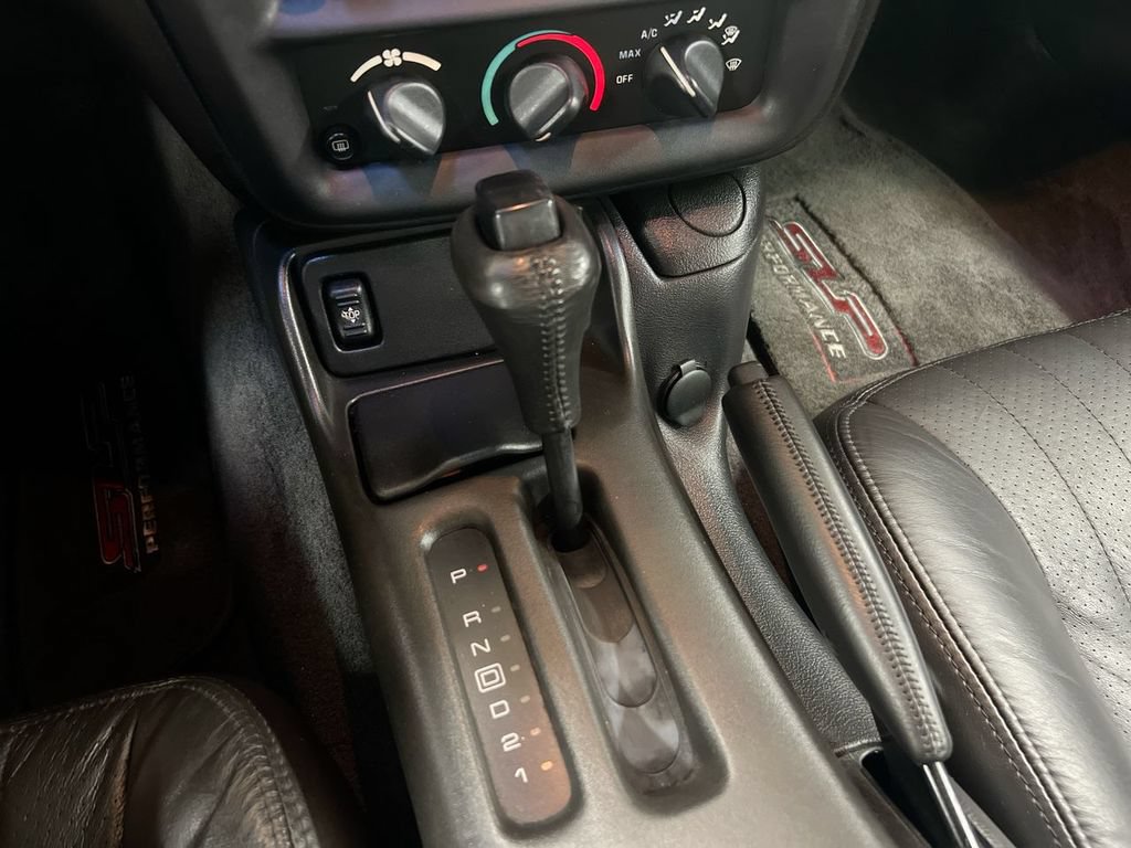 Used 2002 Chevrolet Camaro Z28 RWD image 16