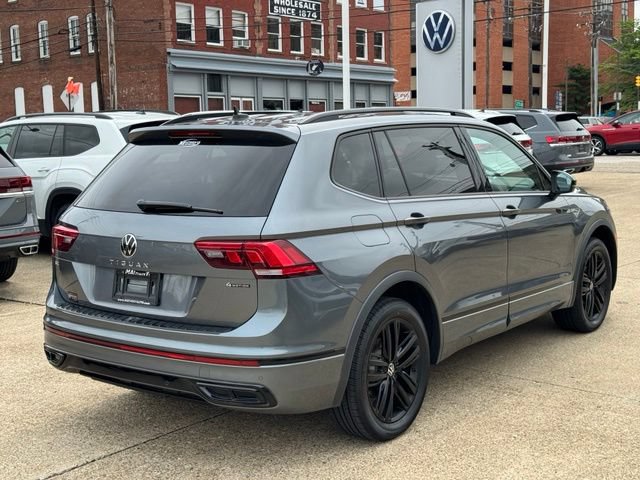 Certified 2024 Volkswagen Tiguan SE R-Line AWD/4WD image 6
